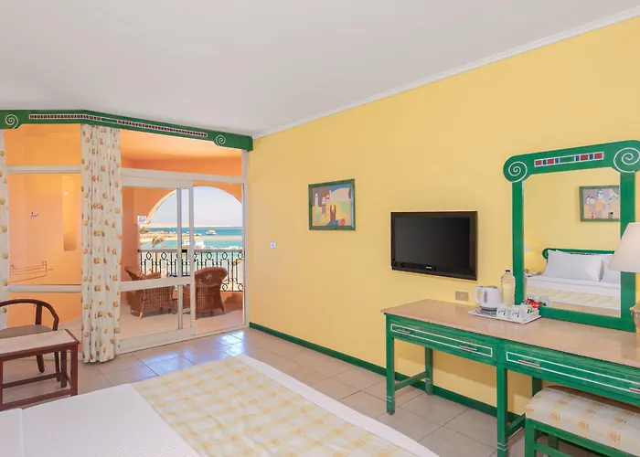 Resort Giftun Azur 3*